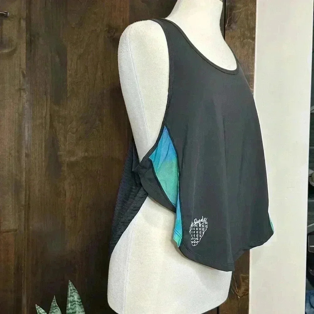 NWT Femme Royale Black tank top athletic wear workout running Women’s Size XL